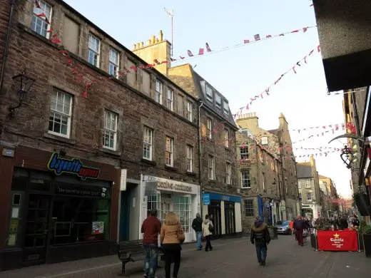 Rose Street buildings Edinburgh - Mussel Inn