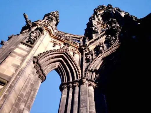 Scott Monument tower Edinburgh tall buildings