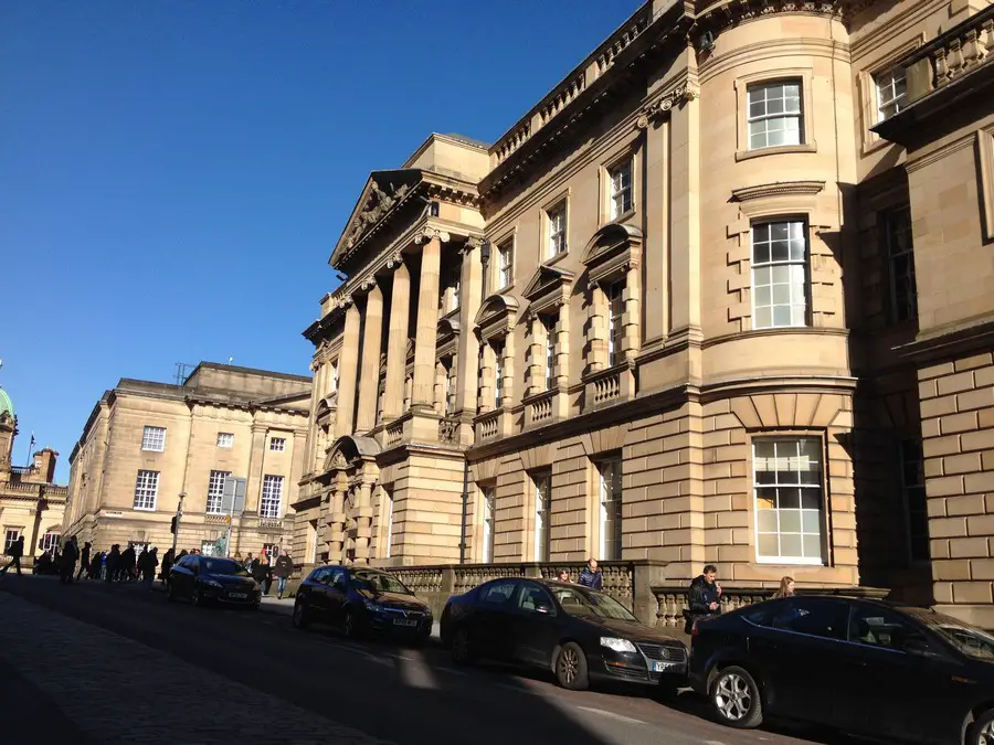 George IV Bridge building