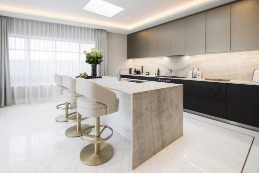 Art Deco Listed Refurbished Penthouse in Mayfair, London