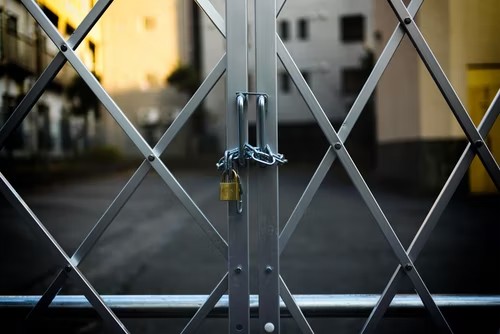 How to choose the top commercial gates