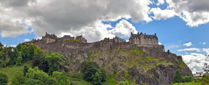 Historic buildings in Edinburgh worth visiting