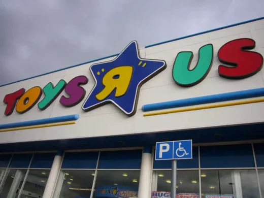 Toys r Us Fort Kinnaird shopping Edinburgh