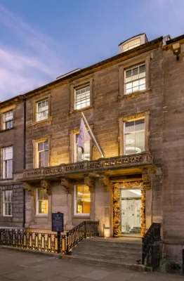 he Auction Rooms Edinburgh building design, 22 Queen Street property