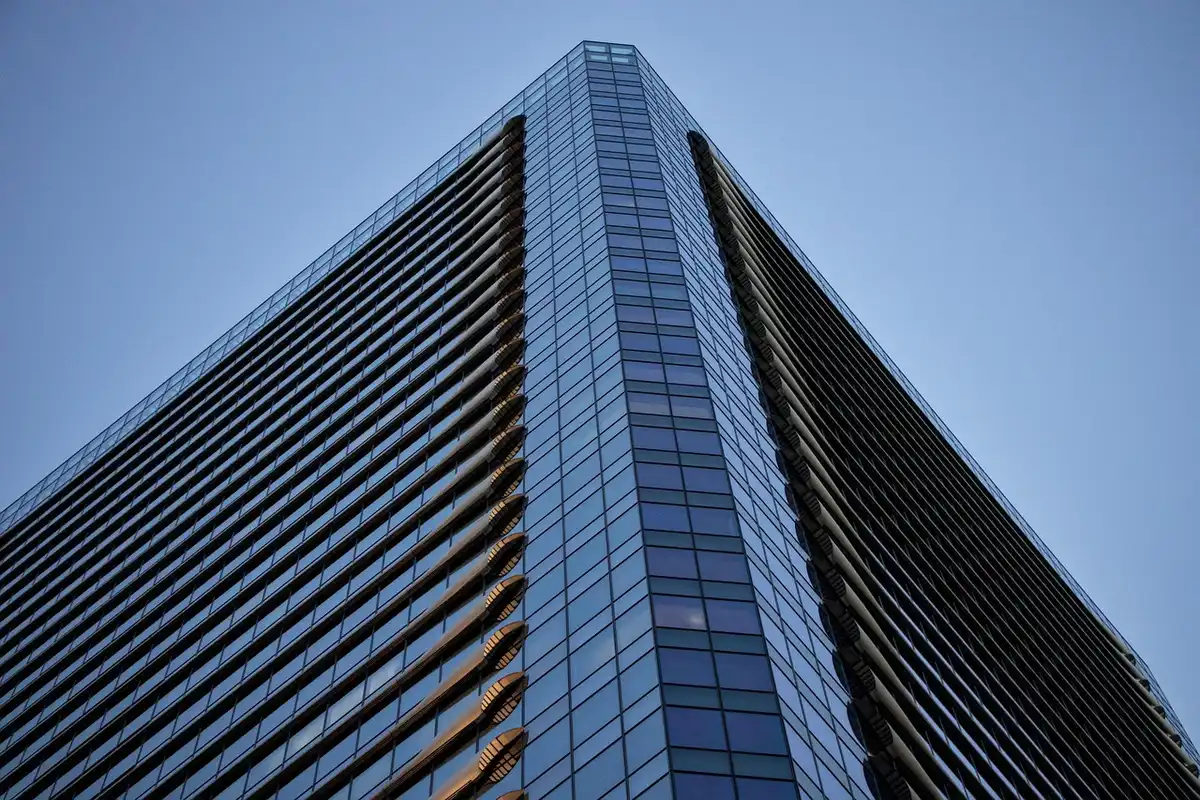 Architecture firms in executing banking property construction