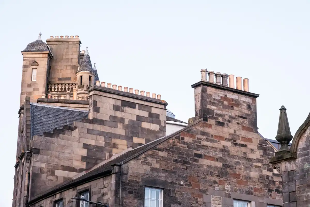 Edinburgh historic buildings construction materials