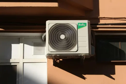 Air conditioning unit repair building